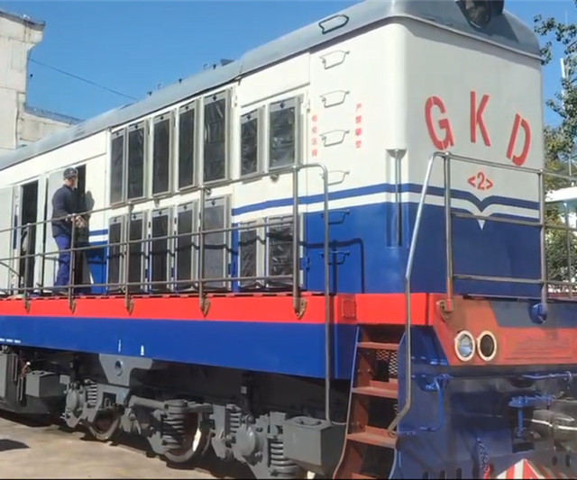 GKD2型内燃机车大修